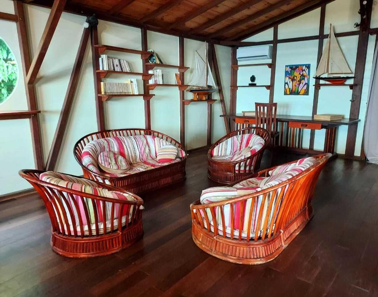 Villa Du Jardin Botanique, Ex. Propriete Coluche 데샤이에스 외부 사진